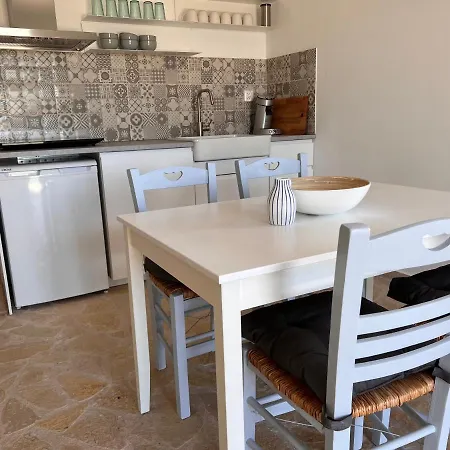 Pasithea Apartment *